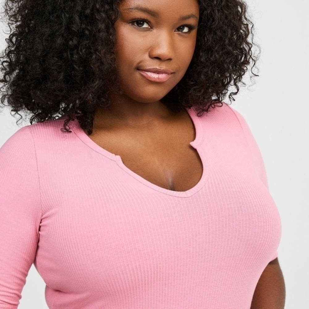 Torrid Pink Ribbed Notch-Neck Tee - Picture 2 of 9
